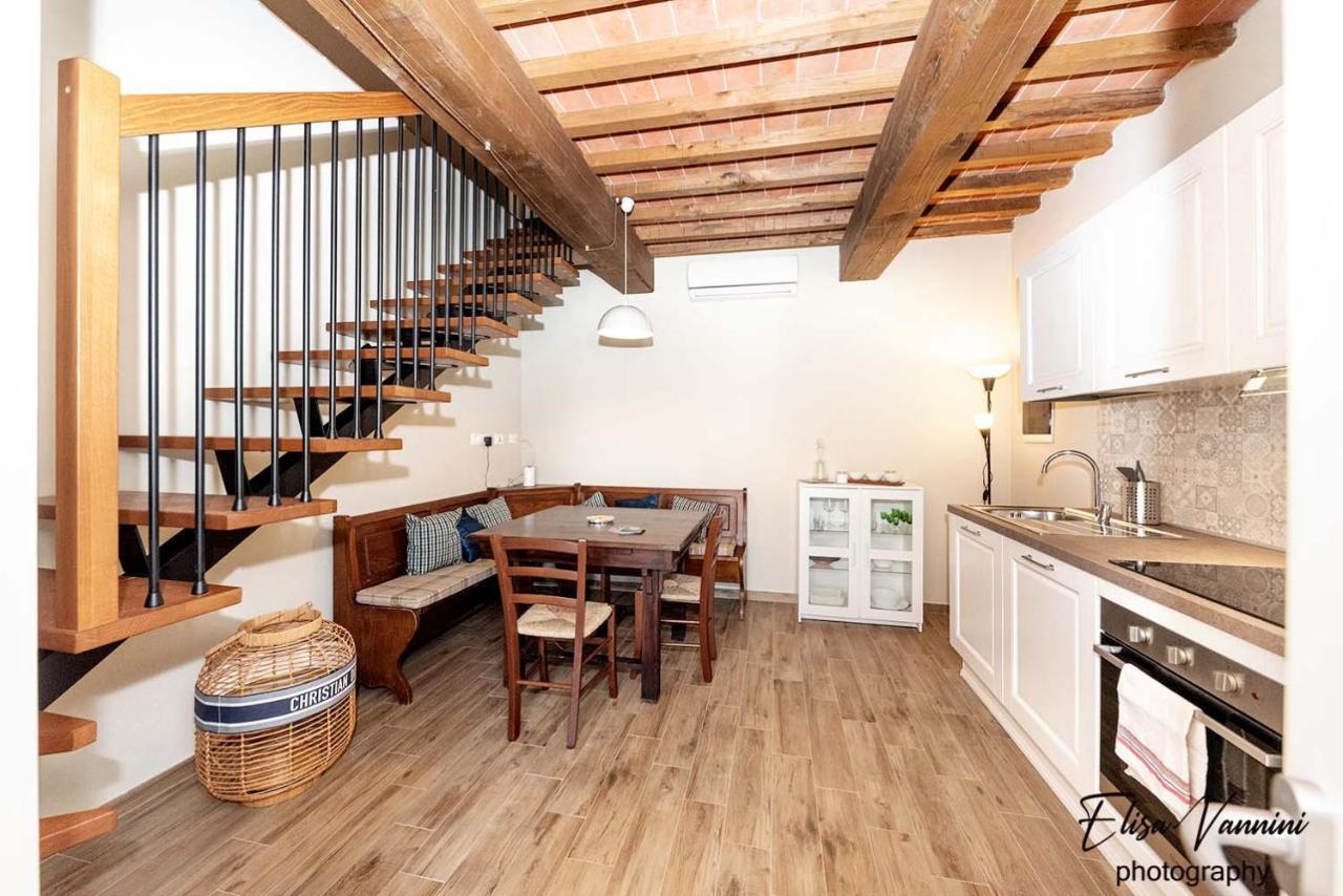 דירות Forcoli La Casa Delle Rondini מראה חיצוני תמונה