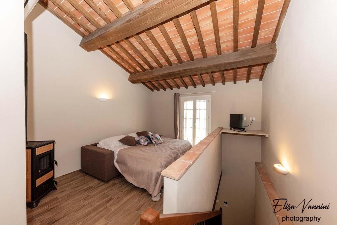 דירות Forcoli La Casa Delle Rondini מראה חיצוני תמונה