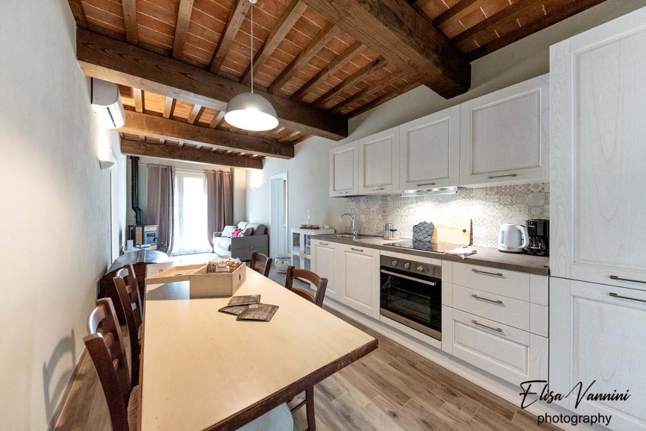 דירות Forcoli La Casa Delle Rondini מראה חיצוני תמונה